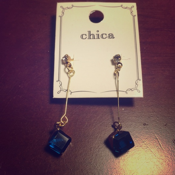 Classic Earrings from Japan! - Picture 1 of 1
